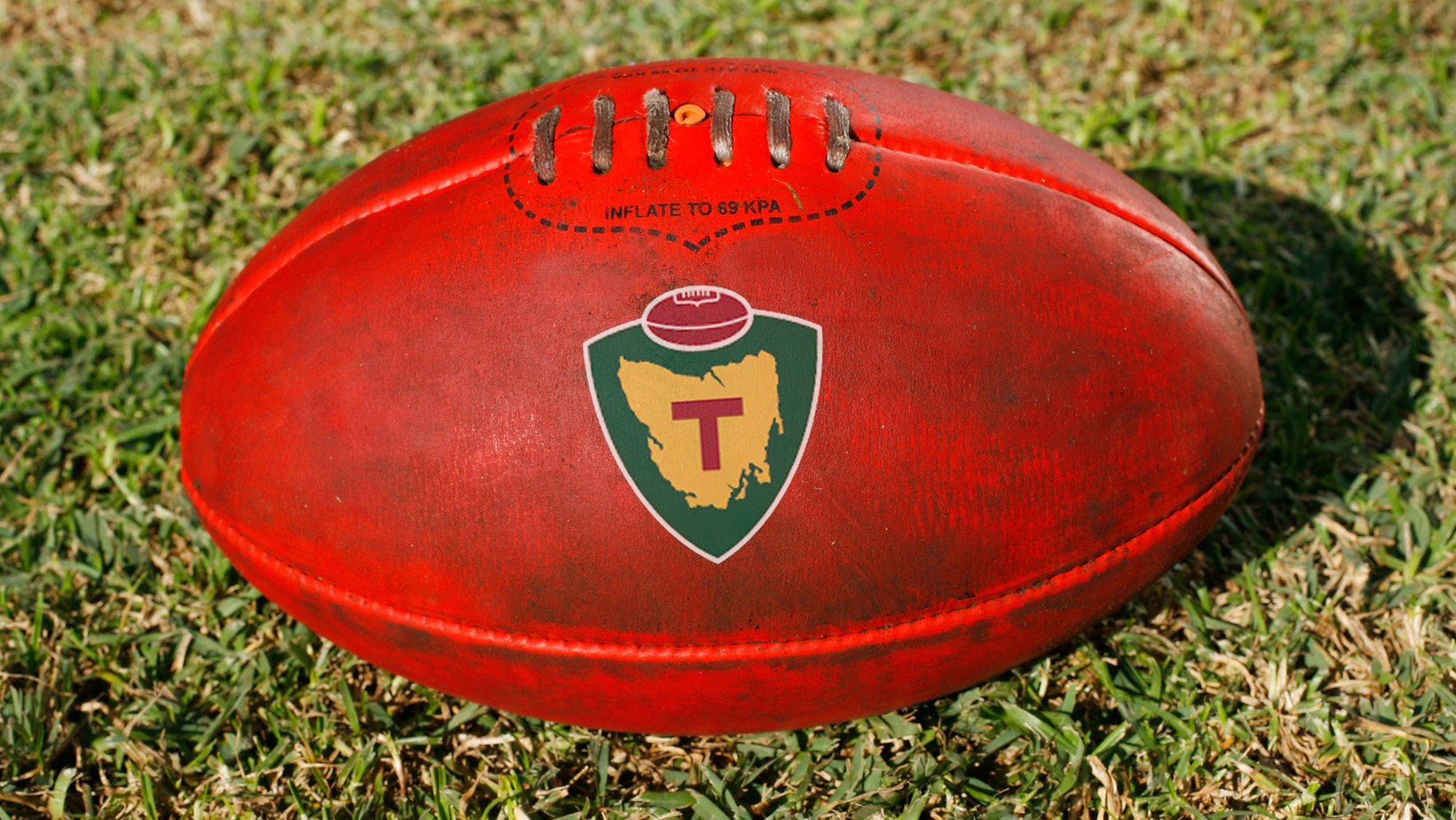 AFL Tasmania_ 4one4 Property Co_ Football